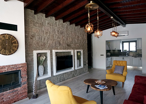 Продается 4-х комнатный дом из натурального камня