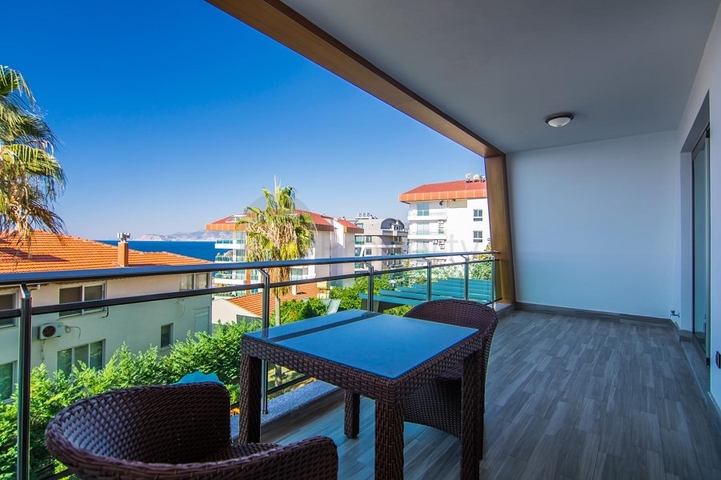 Двухкомнатная квартира в отличном комплексе