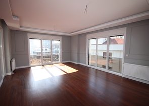 Продается 4-х комнатная квартира в районе Кадыкёй