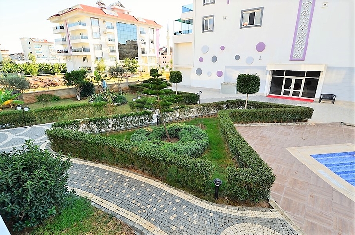 Двухкомнатная квартира в большом комплексе