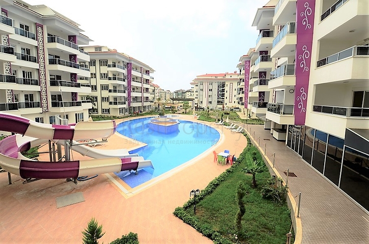 Двухкомнатная квартира в большом комплексе