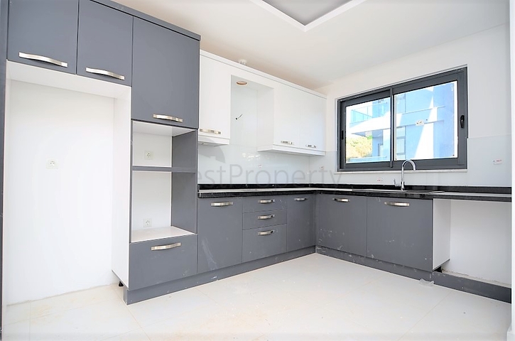 Трехкомнатная квартира в новом комплексе