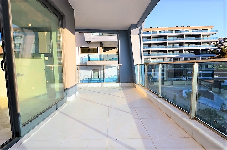 Трехкомнатная квартира в новом комплексе