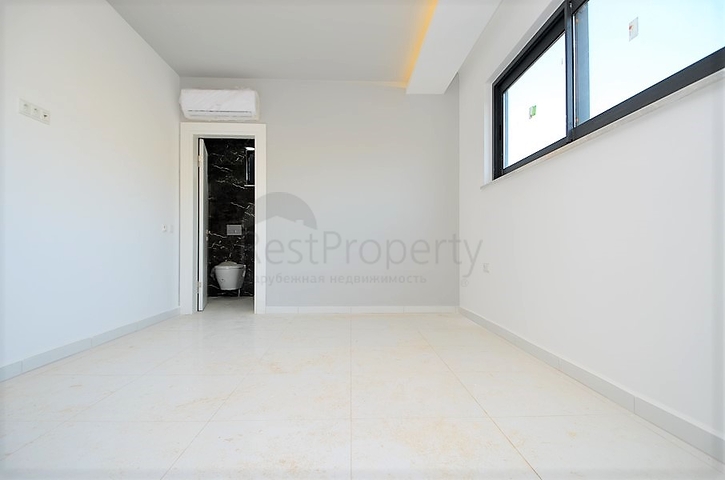 Трехкомнатная квартира в новом комплексе