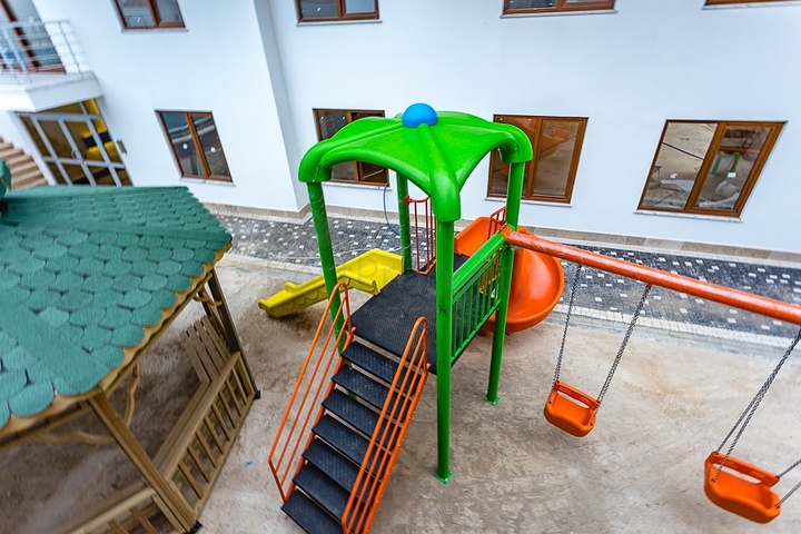 Пентхаус с планировкой 2+1 в Тосмуре