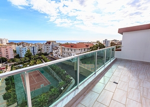 Пентхаус с планировкой 2+1 в Тосмуре