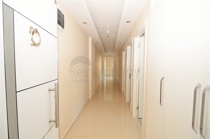 Трехкомнатная квартира с видом море