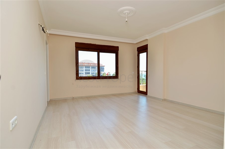 Трехкомнатная квартира с видом море