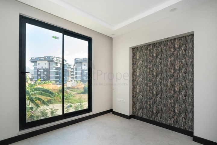 Бизнес-центр в развивающемся районе Оба