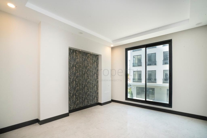 Бизнес-центр в развивающемся районе Оба