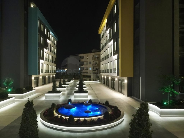 Бизнес-центр в развивающемся районе Оба