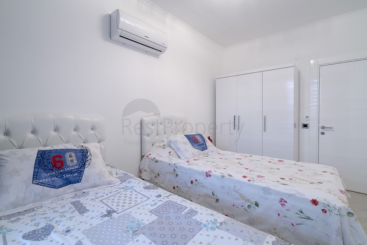 Меблированная трехкомнатная квартира в районе Оба