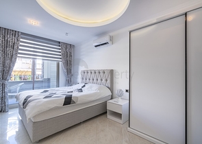 Меблированная трехкомнатная квартира в районе Оба