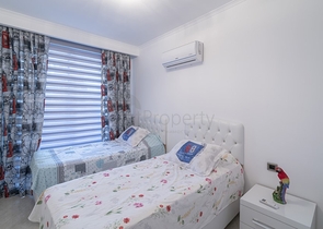 Меблированная трехкомнатная квартира в районе Оба