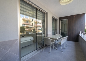 Меблированная трехкомнатная квартира в районе Оба