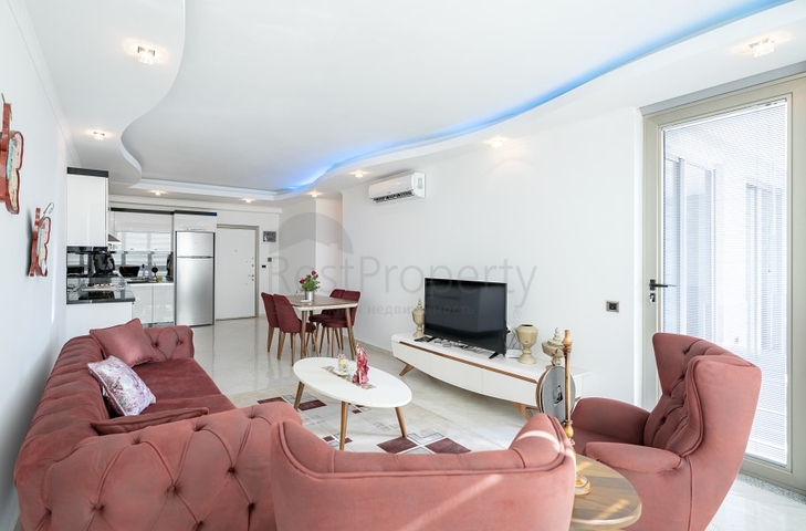 Трехкомнатная квартира с мебелью