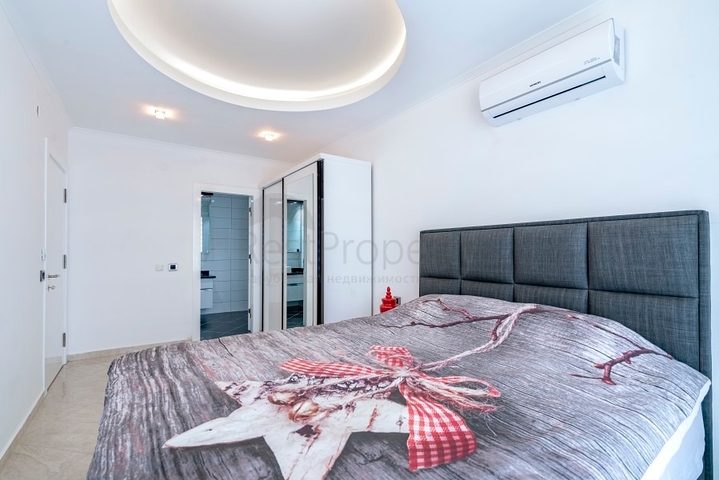 Трехкомнатная квартира с мебелью