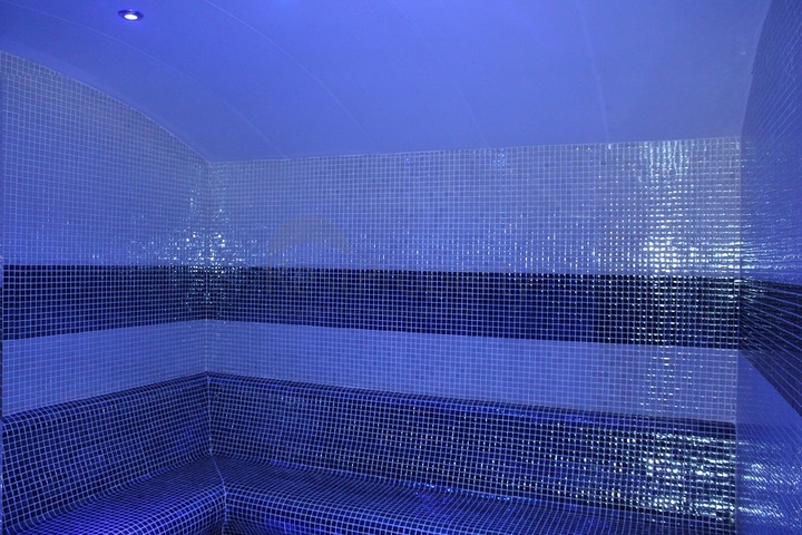 Трехкомнатная квартира с мебелью