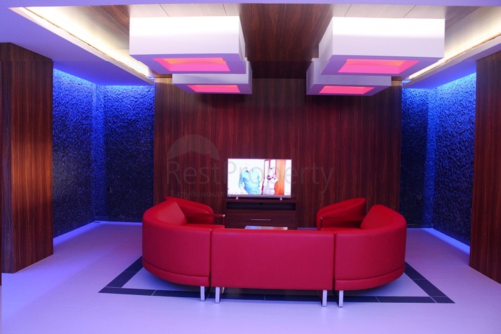 Трехкомнатная квартира с мебелью