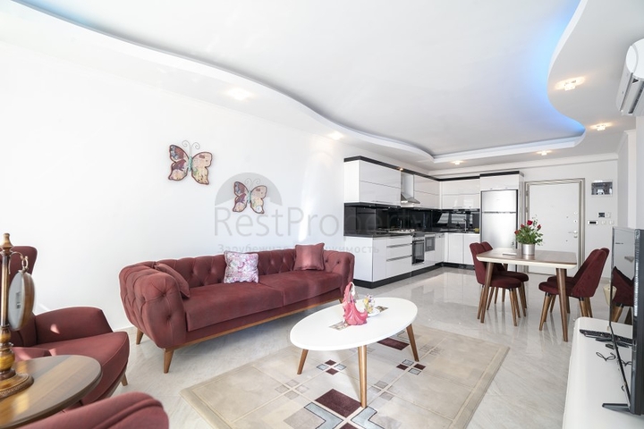 Трехкомнатная квартира с мебелью