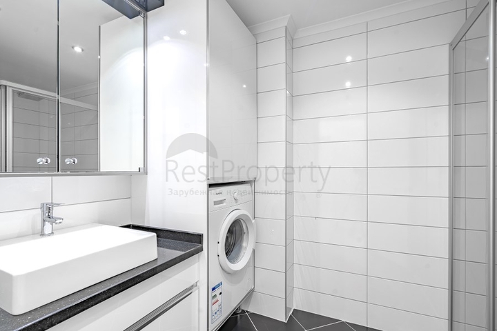 Трехкомнатная квартира с мебелью