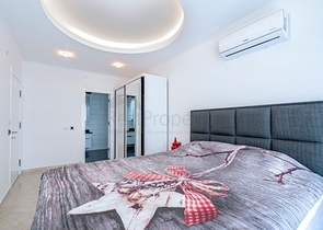 Трехкомнатная квартира с мебелью