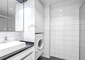 Трехкомнатная квартира с мебелью