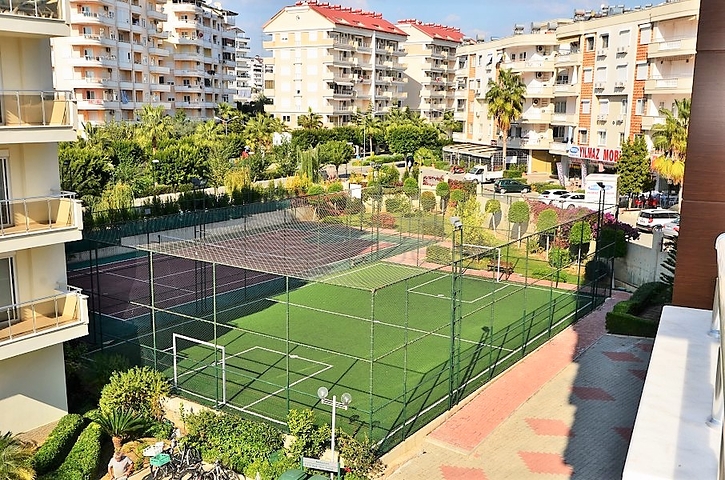 Меблированные трехкомнатные апартаменты