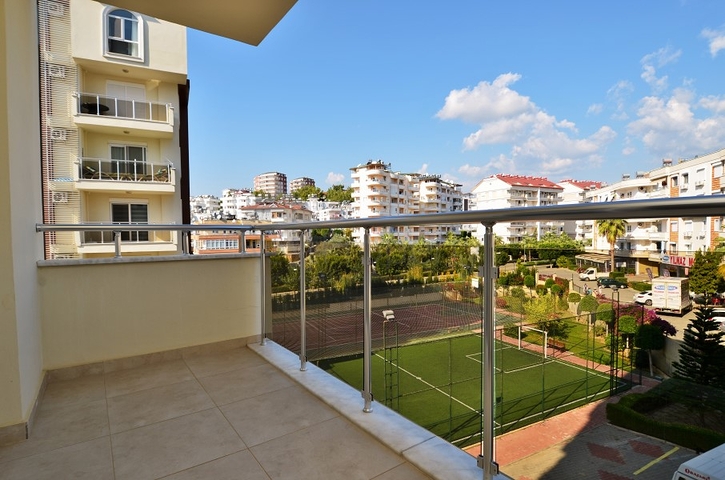 Меблированные трехкомнатные апартаменты