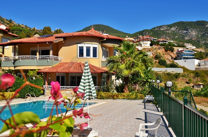 Меблированная вилла