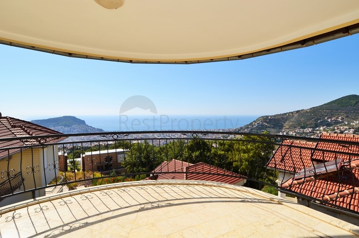 Вилла с прекрасным видом на Аланью