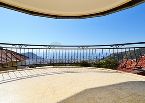 Вилла с прекрасным видом на Аланью