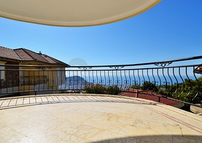 Вилла с прекрасным видом на Аланью