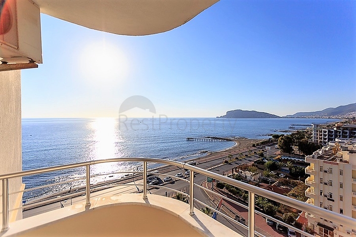 Меблированная квартира с видом на море