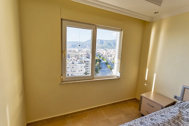 Меблированная квартира с видом на море