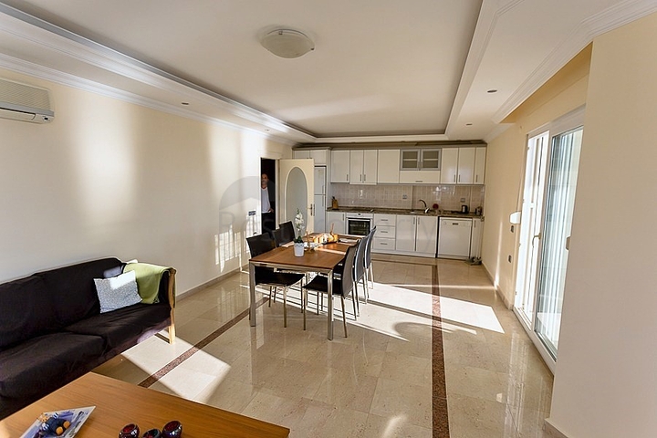 Меблированная квартира с видом на море