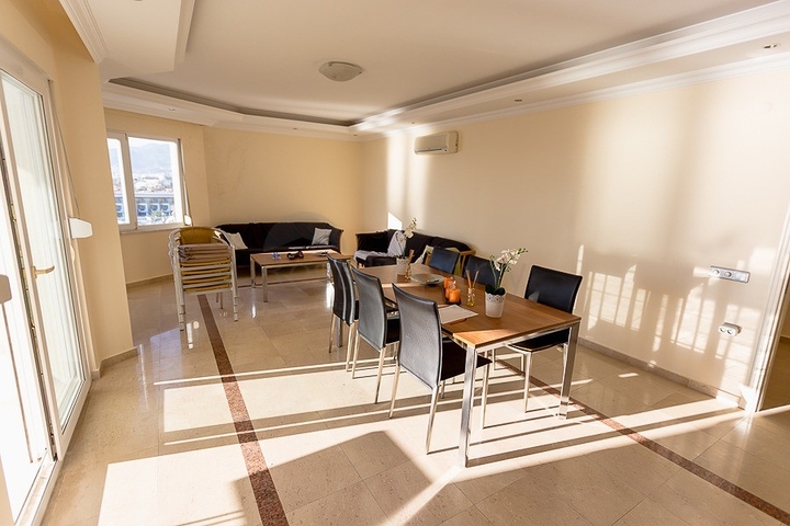 Меблированная квартира с видом на море