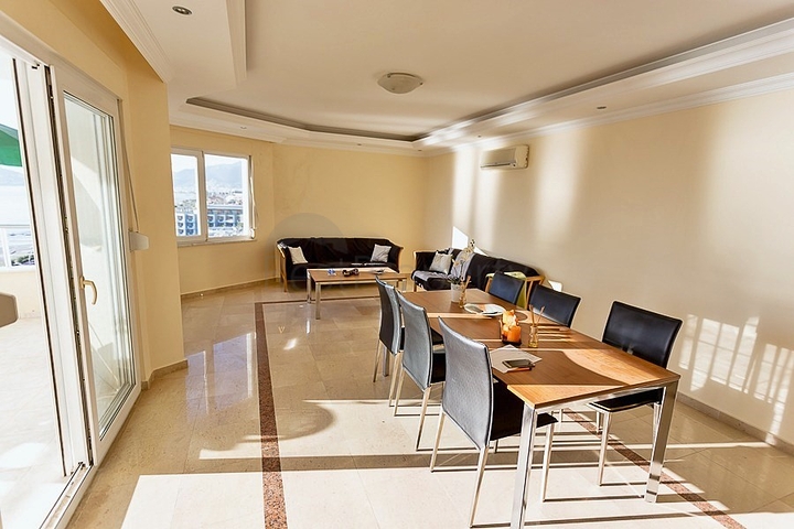 Меблированная квартира с видом на море