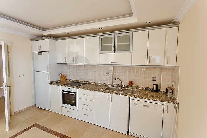 Меблированная квартира с видом на море