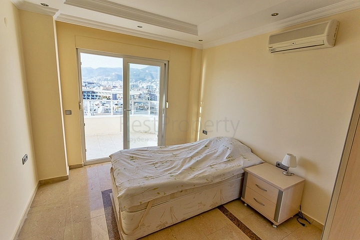 Меблированная квартира с видом на море