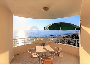 Меблированная квартира с видом на море