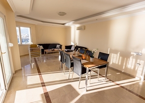 Меблированная квартира с видом на море