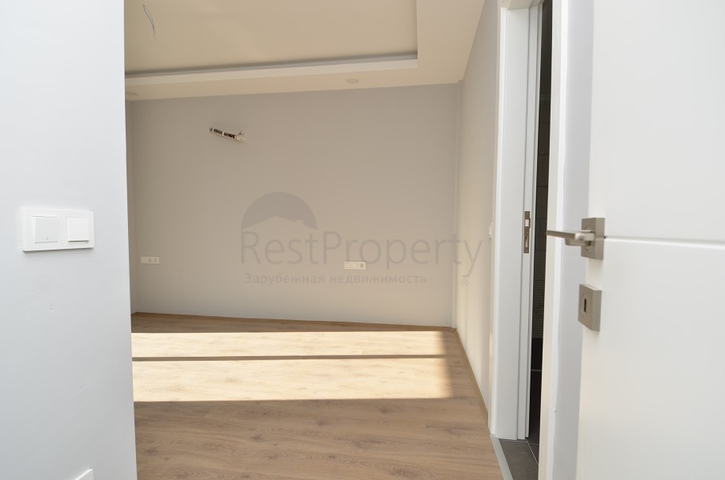 Трехкомнатная квартира в новом современном комплексе