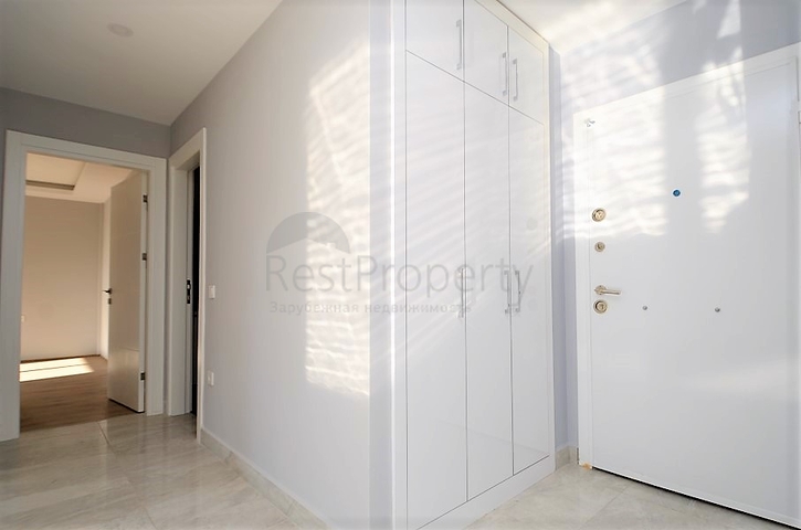 Трехкомнатная квартира в новом современном комплексе