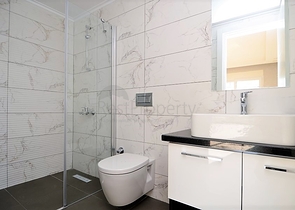 Трехкомнатная квартира в новом современном комплексе