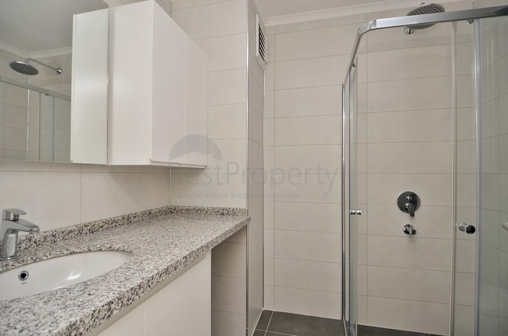 Большая четырехкомнатная квартира в комплексе с собственным пляжем