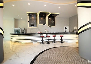 Большая четырехкомнатная квартира в комплексе с собственным пляжем