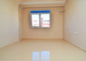 Трехкомнатная квартира недалеко от моря