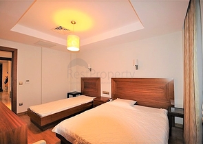 Трёхэтажная вилла c собственным бассейном