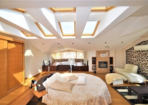 Трёхэтажная вилла c собственным бассейном